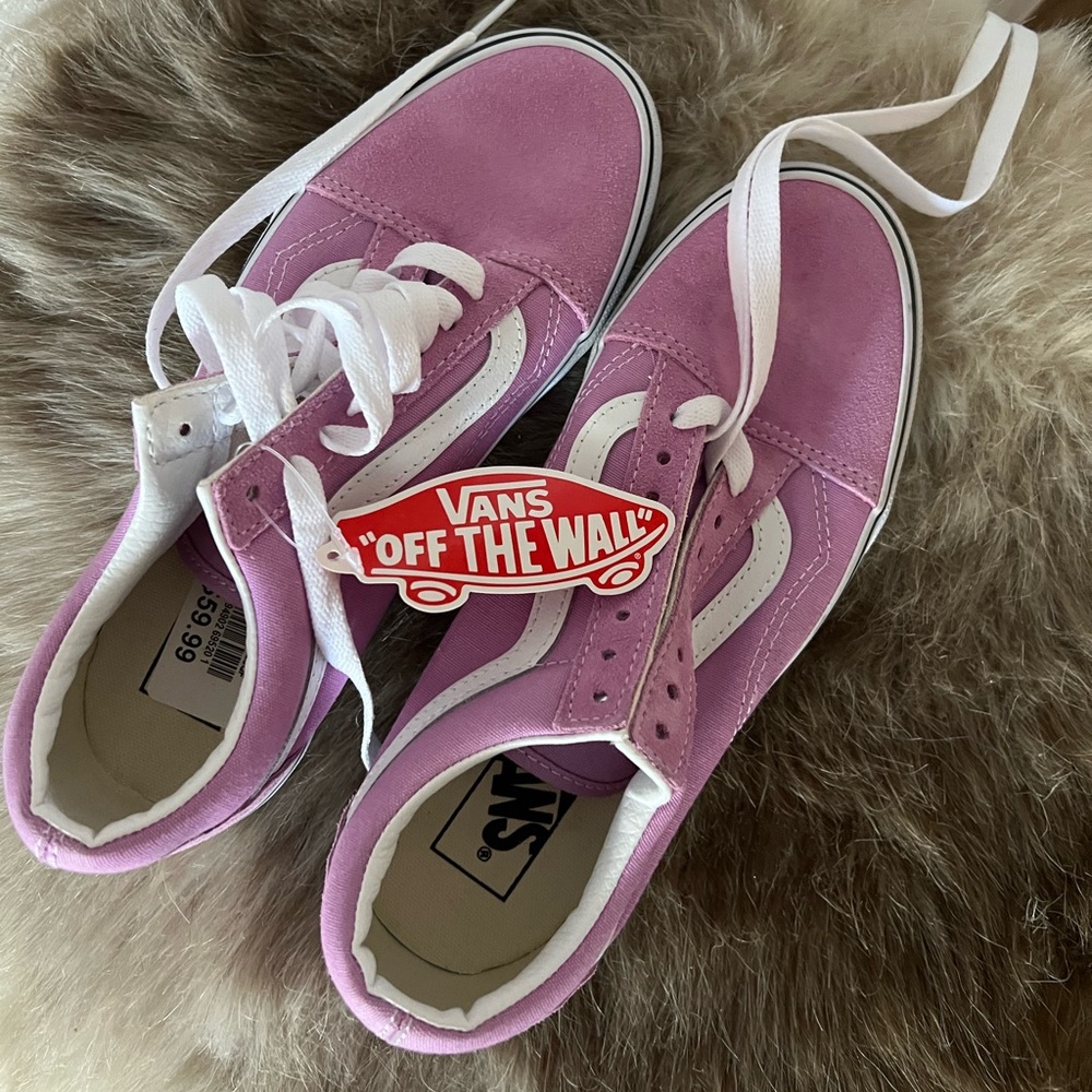 Brand new with tags pink vans 7.5 💗